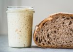 Все о закваске хлеба: производство, уход, советы